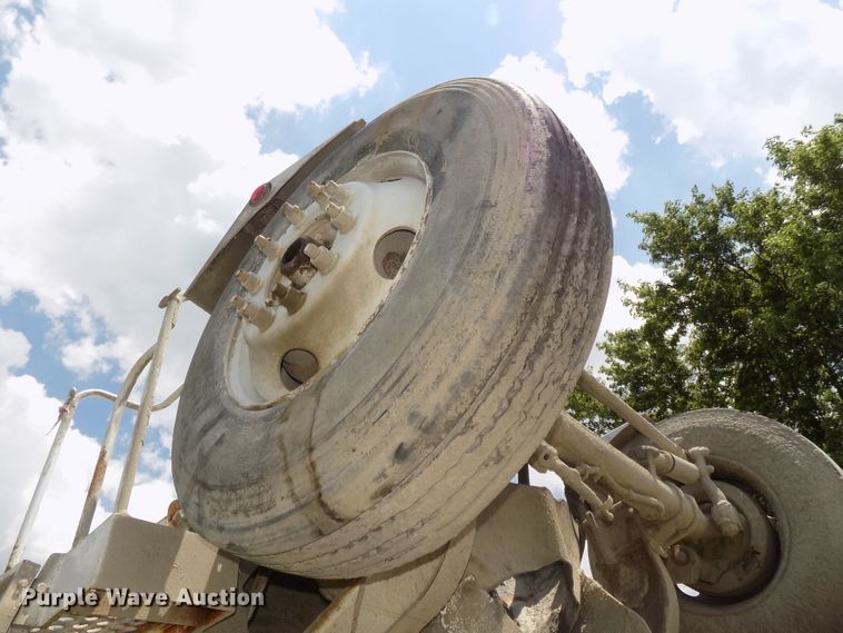 image for item DG2630 2000 Sterling L-Line  ready mix truck