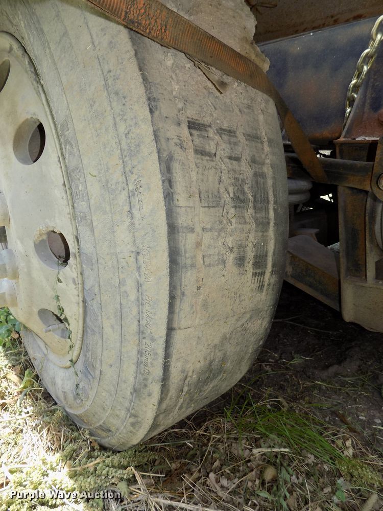 image for item DG2630 2000 Sterling L-Line  ready mix truck