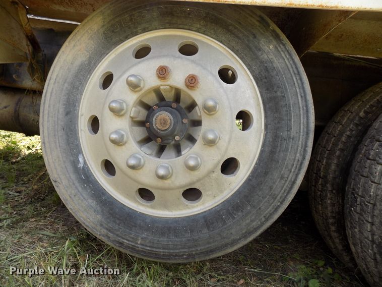 image for item DG2630 2000 Sterling L-Line  ready mix truck