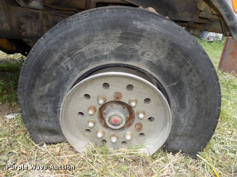 image for item DG2630 2000 Sterling L-Line  ready mix truck