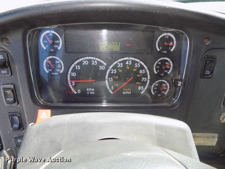 image for item DG2631 2005 Freightliner Business Class M2  dump truck