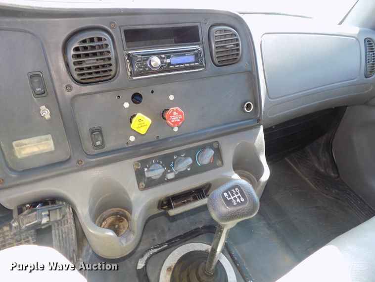 image for item DG2631 2005 Freightliner Business Class M2  dump truck