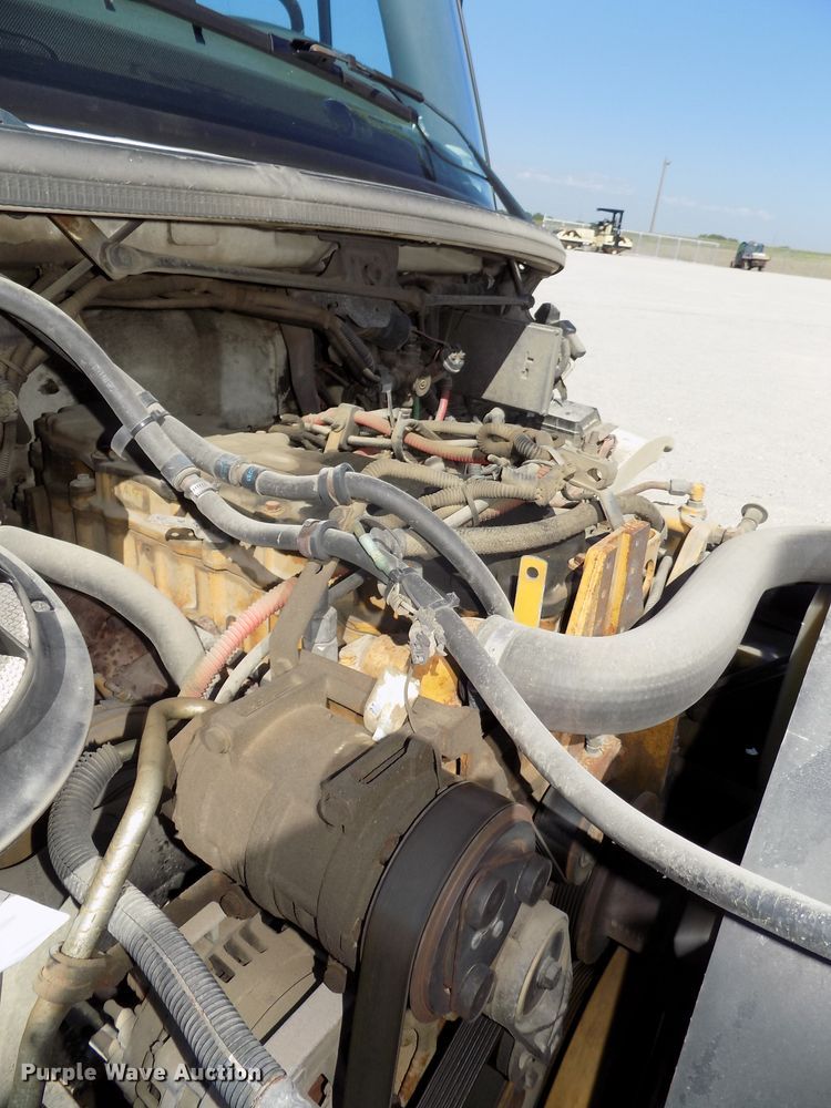 image for item DG2631 2005 Freightliner Business Class M2  dump truck