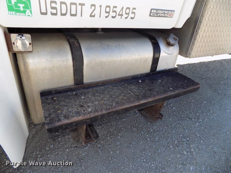 image for item DG2631 2005 Freightliner Business Class M2  dump truck