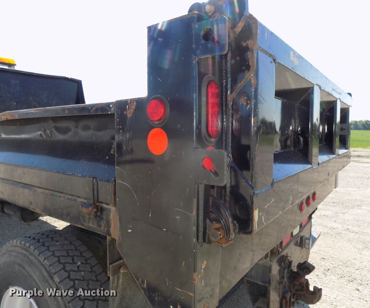 image for item DG2631 2005 Freightliner Business Class M2  dump truck