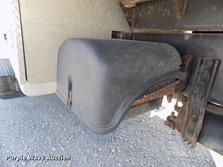 image for item DG2631 2005 Freightliner Business Class M2  dump truck