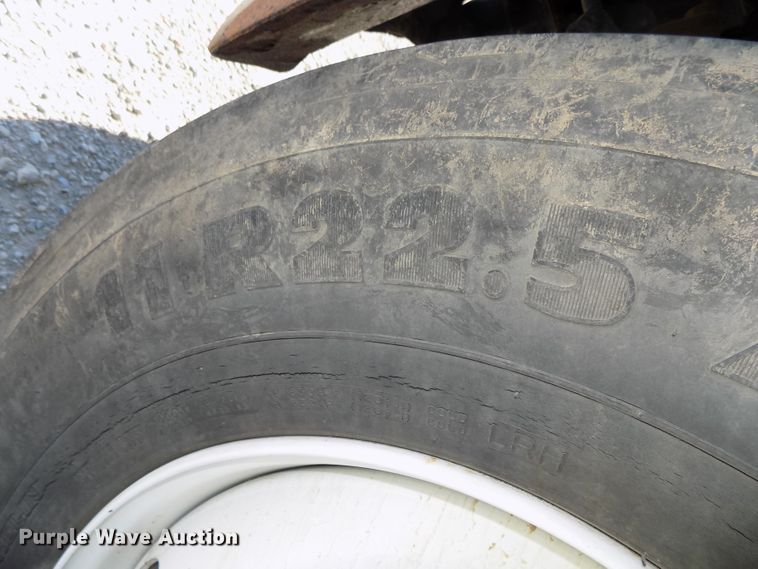 image for item DG2631 2005 Freightliner Business Class M2  dump truck