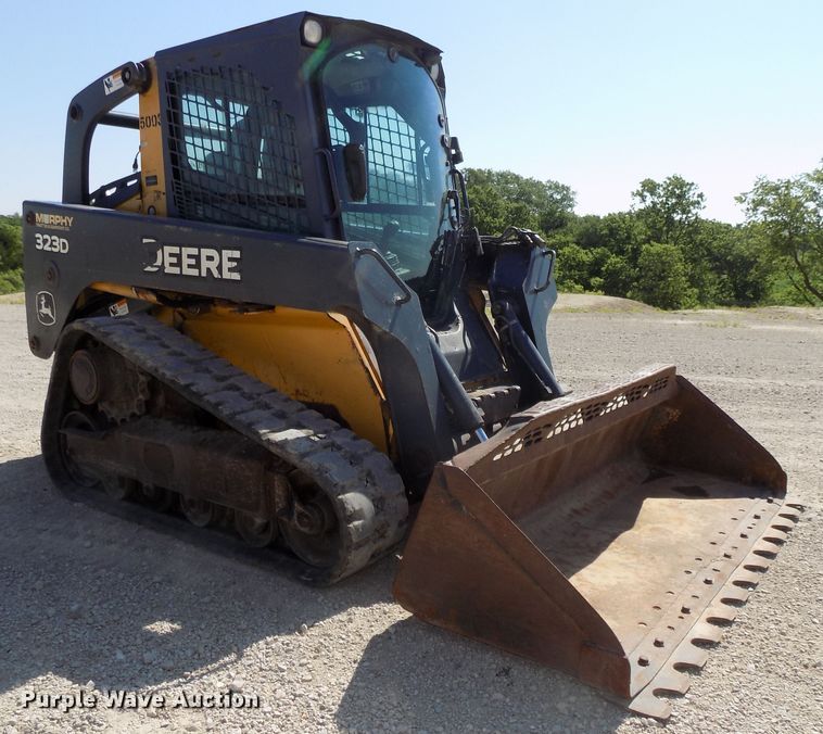 image for item DG2633 2012 John Deere 323DT  tracked skid steer loader