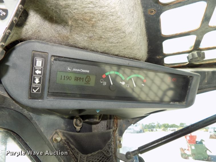 image for item DG2633 2012 John Deere 323DT  tracked skid steer loader