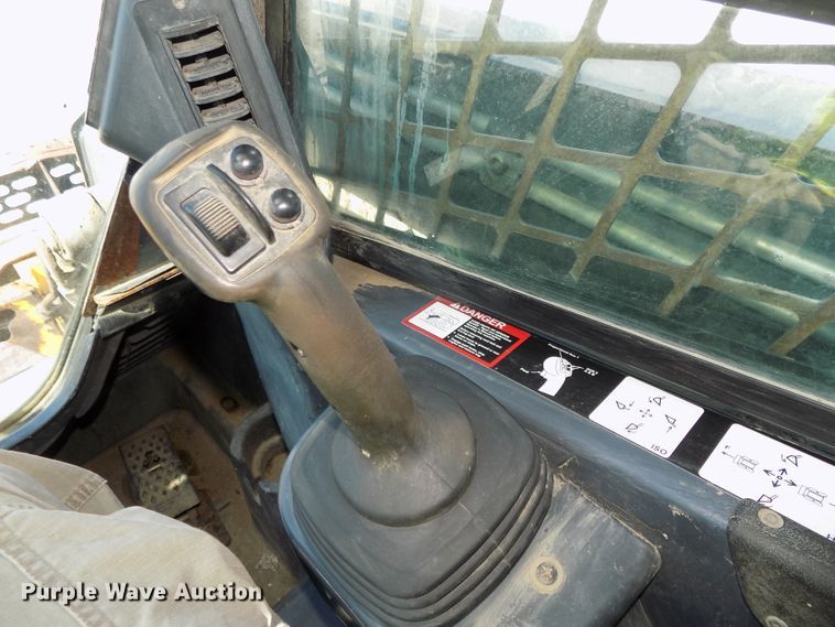 image for item DG2633 2012 John Deere 323DT  tracked skid steer loader