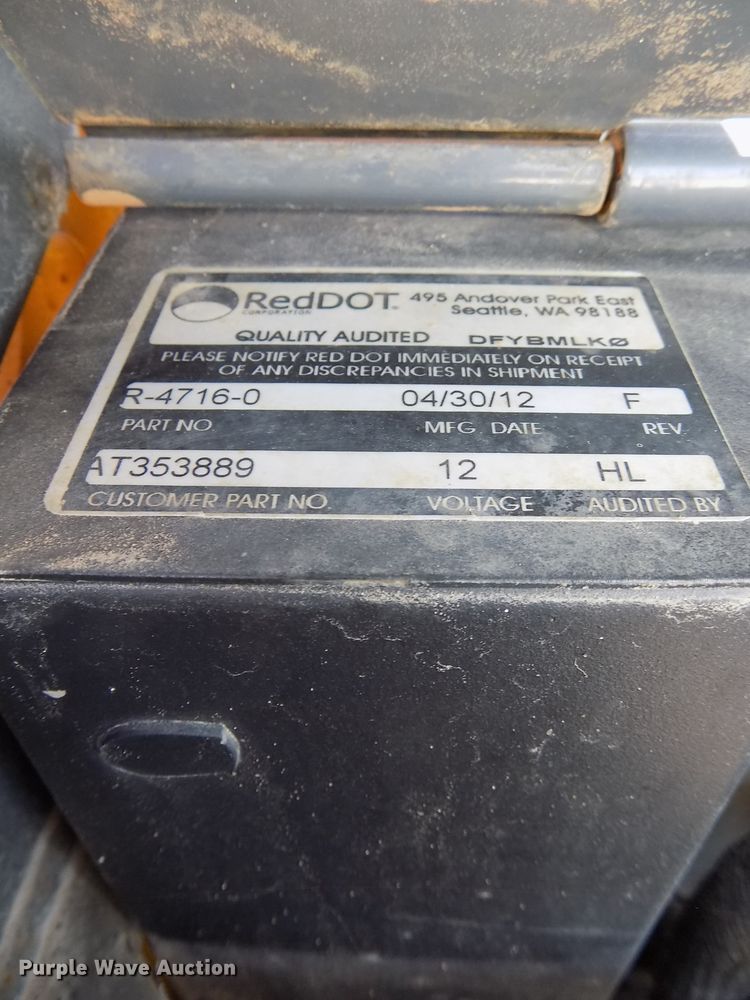 image for item DG2633 2012 John Deere 323DT  tracked skid steer loader