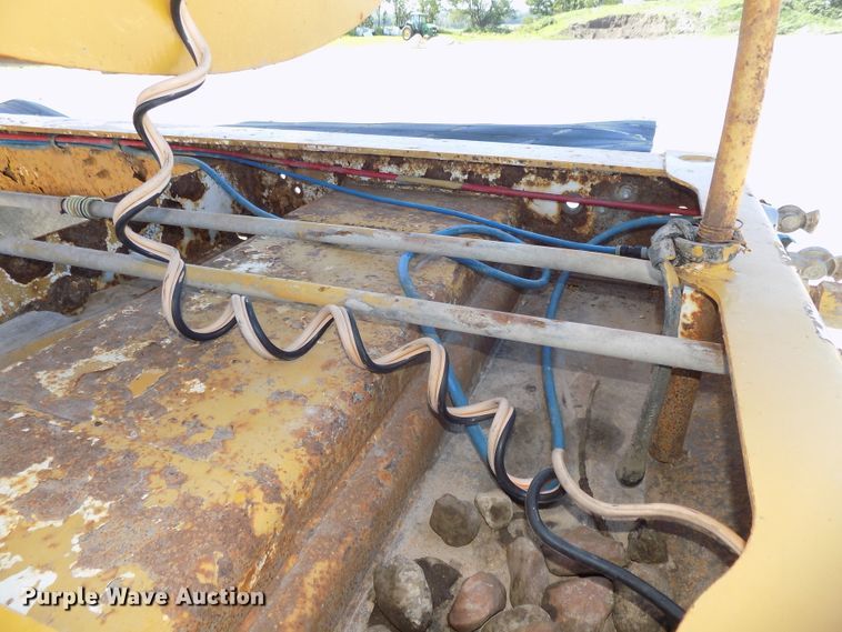 image for item DG2634 2006 Sidumpr side dump trailer