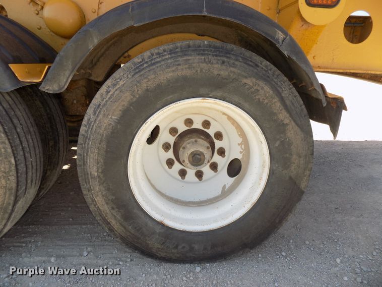 image for item DG2634 2006 Sidumpr side dump trailer