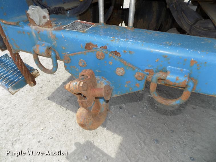 image for item DG2638 2004 International 7400  bucket truck