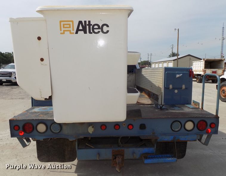 image for item DG2639 2012 Ford F550 Super Duty  SuperCab bucket truck