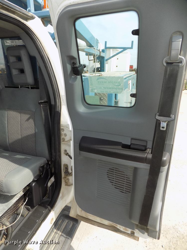 image for item DG2639 2012 Ford F550 Super Duty  SuperCab bucket truck