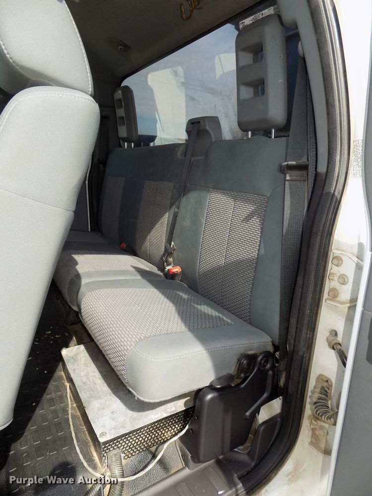 image for item DG2639 2012 Ford F550 Super Duty  SuperCab bucket truck