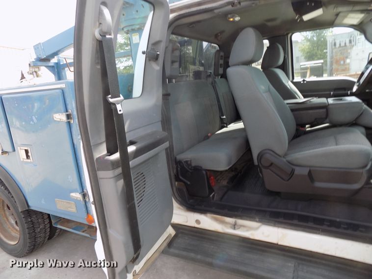 image for item DG2639 2012 Ford F550 Super Duty  SuperCab bucket truck