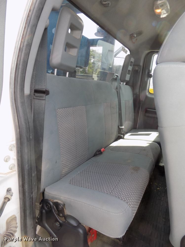 image for item DG2639 2012 Ford F550 Super Duty  SuperCab bucket truck