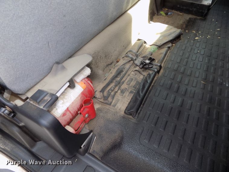 image for item DG2639 2012 Ford F550 Super Duty  SuperCab bucket truck