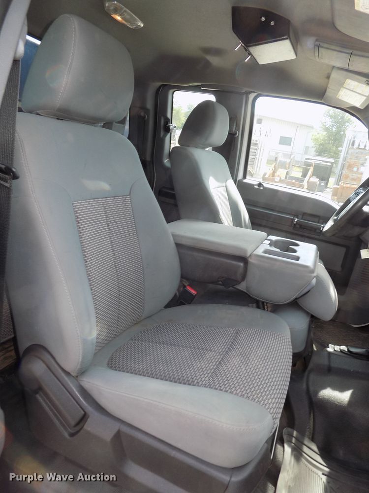 image for item DG2639 2012 Ford F550 Super Duty  SuperCab bucket truck