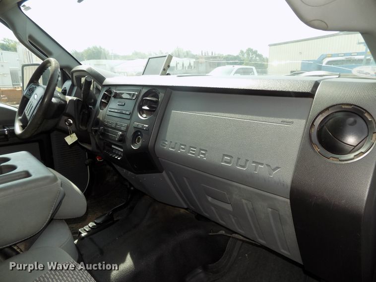 image for item DG2639 2012 Ford F550 Super Duty  SuperCab bucket truck