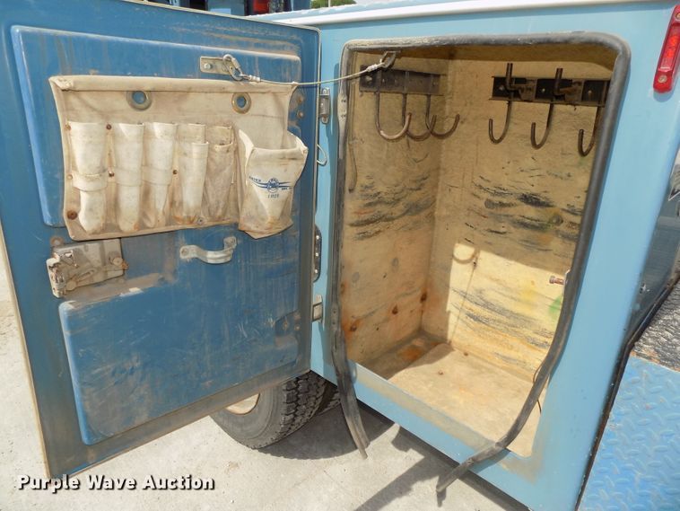 image for item DG2639 2012 Ford F550 Super Duty  SuperCab bucket truck