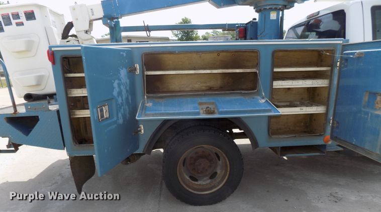 image for item DG2639 2012 Ford F550 Super Duty  SuperCab bucket truck