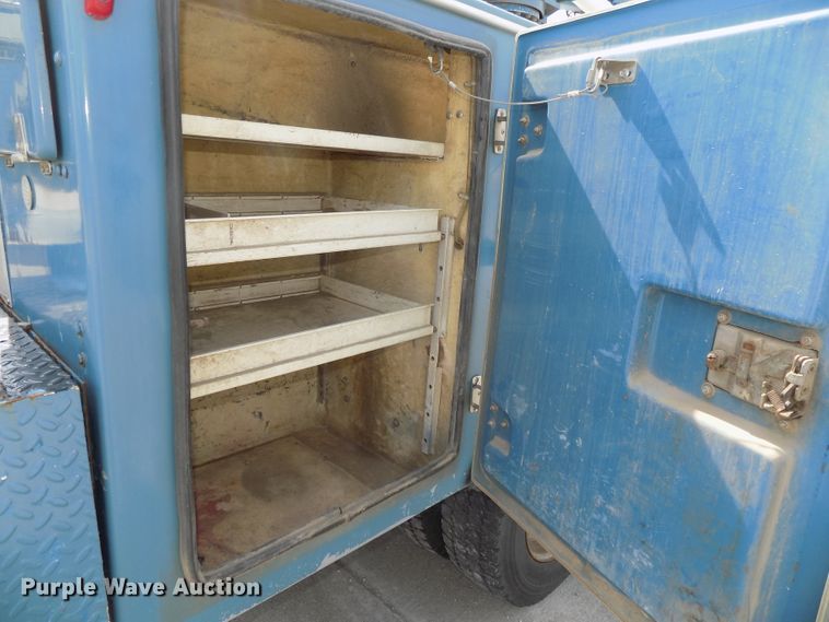 image for item DG2639 2012 Ford F550 Super Duty  SuperCab bucket truck