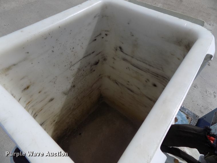 image for item DG2639 2012 Ford F550 Super Duty  SuperCab bucket truck