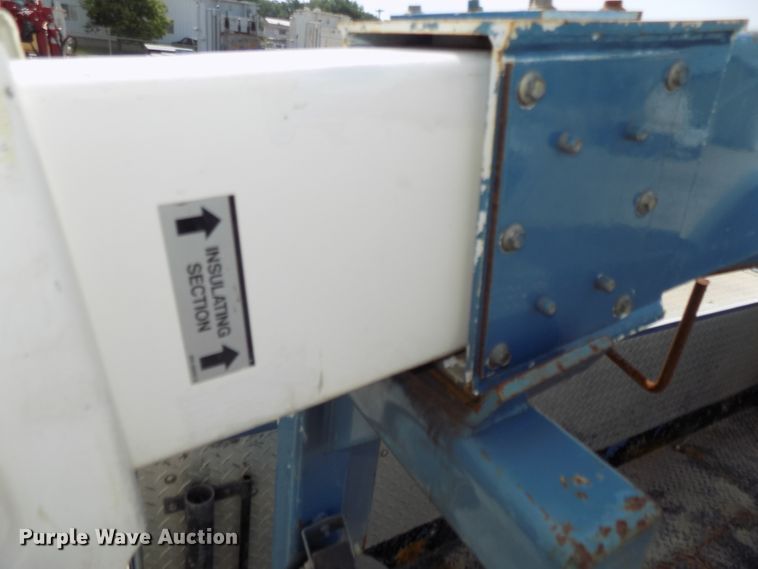 image for item DG2639 2012 Ford F550 Super Duty  SuperCab bucket truck