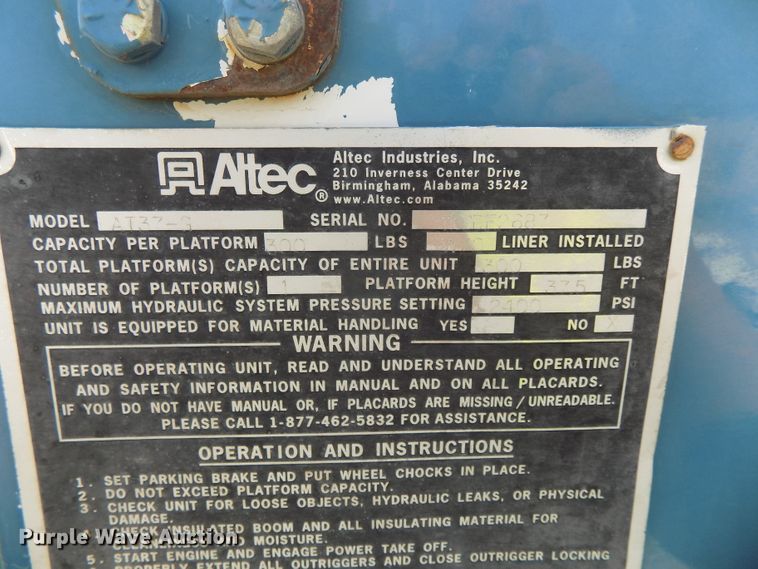 image for item DG2639 2012 Ford F550 Super Duty  SuperCab bucket truck