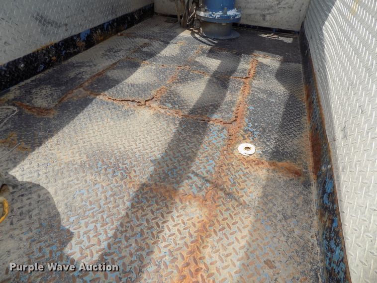 image for item DG2639 2012 Ford F550 Super Duty  SuperCab bucket truck