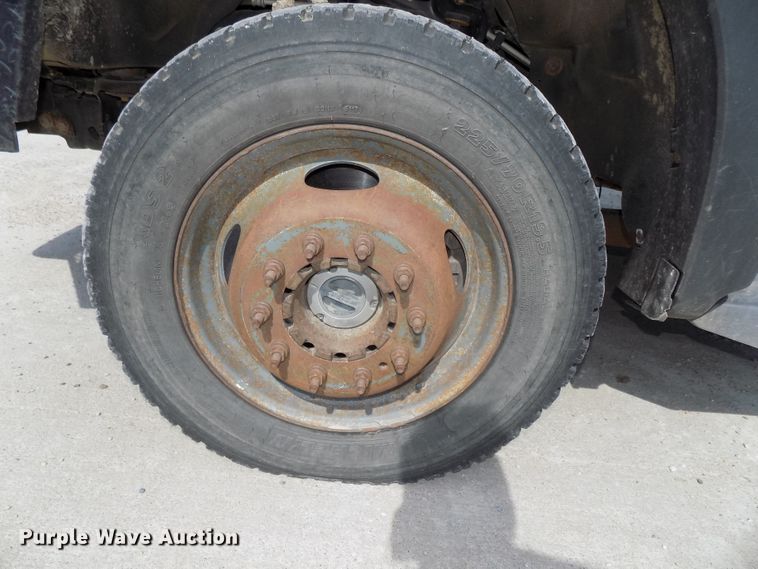 image for item DG2639 2012 Ford F550 Super Duty  SuperCab bucket truck