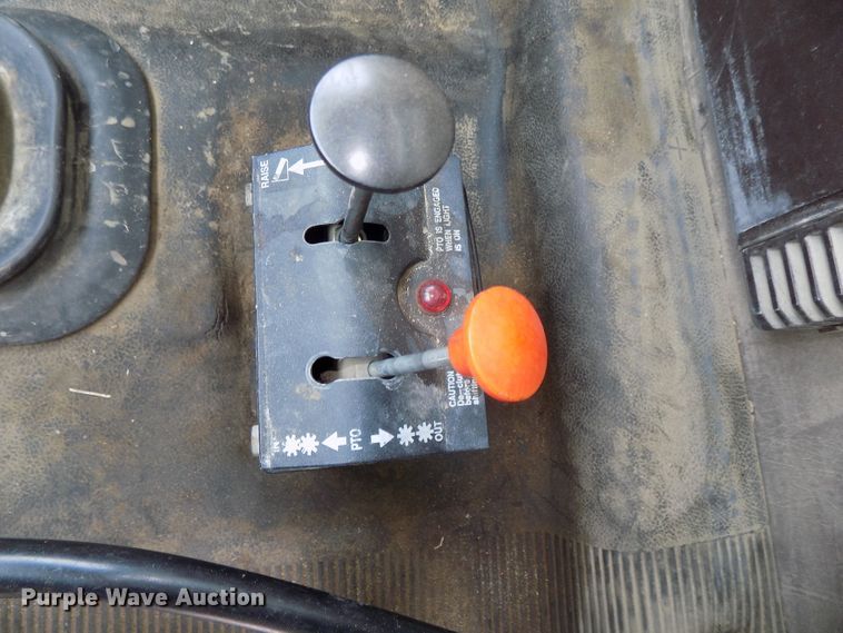 image for item DG2640 1996 International 4900  dump truck