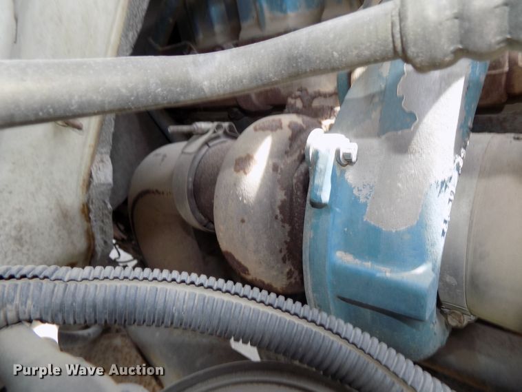 image for item DG2640 1996 International 4900  dump truck