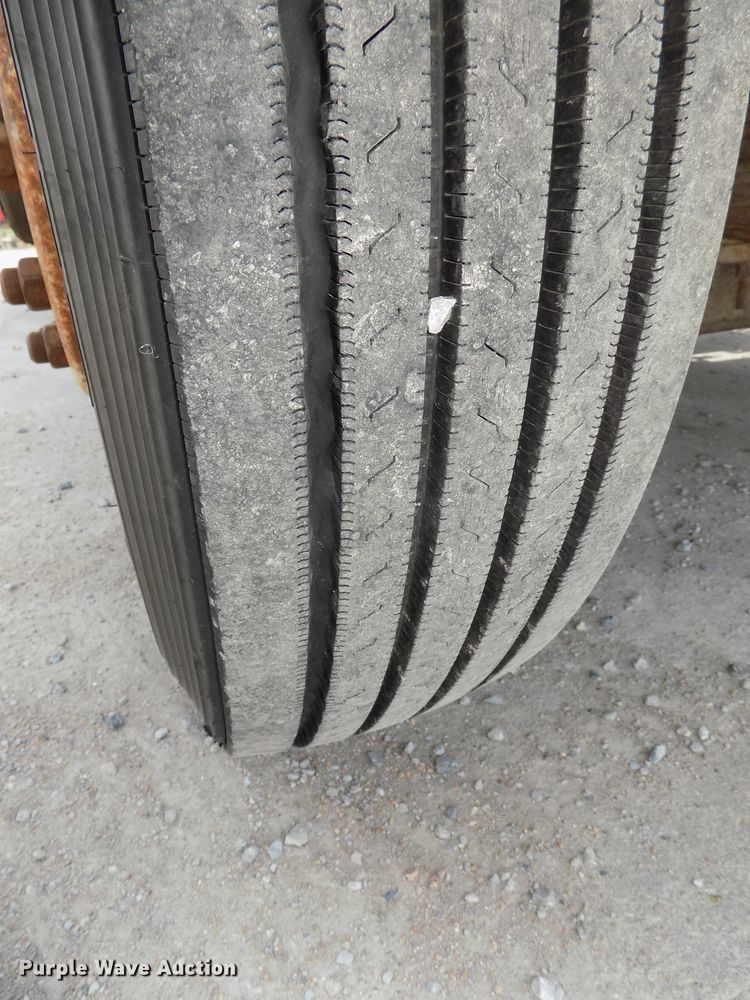 image for item DG2640 1996 International 4900  dump truck