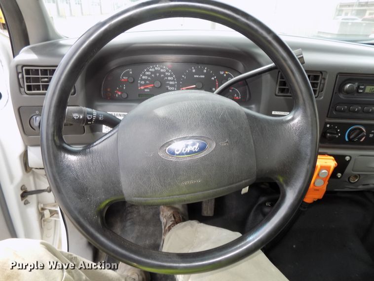 image for item DG2641 2004 Ford F550 Super Duty XL  dump truck