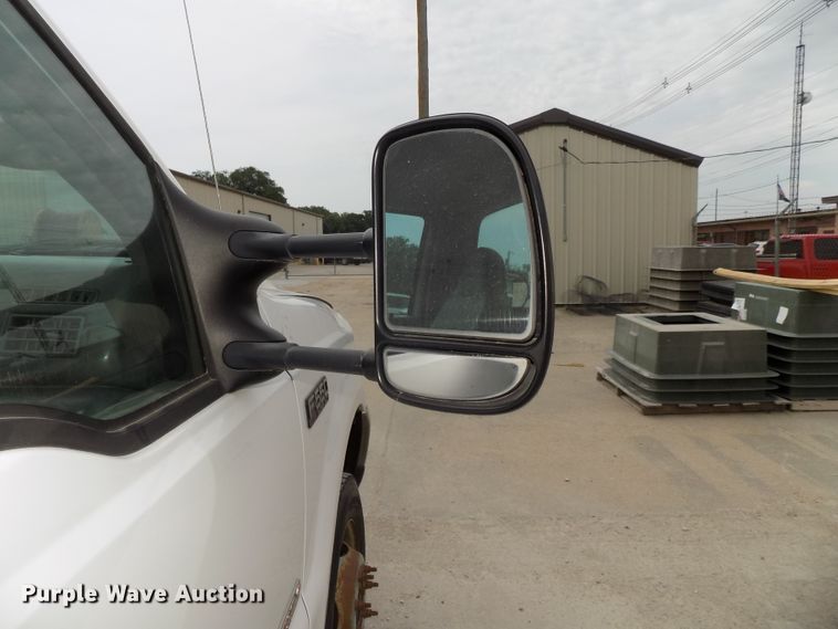 image for item DG2641 2004 Ford F550 Super Duty XL  dump truck