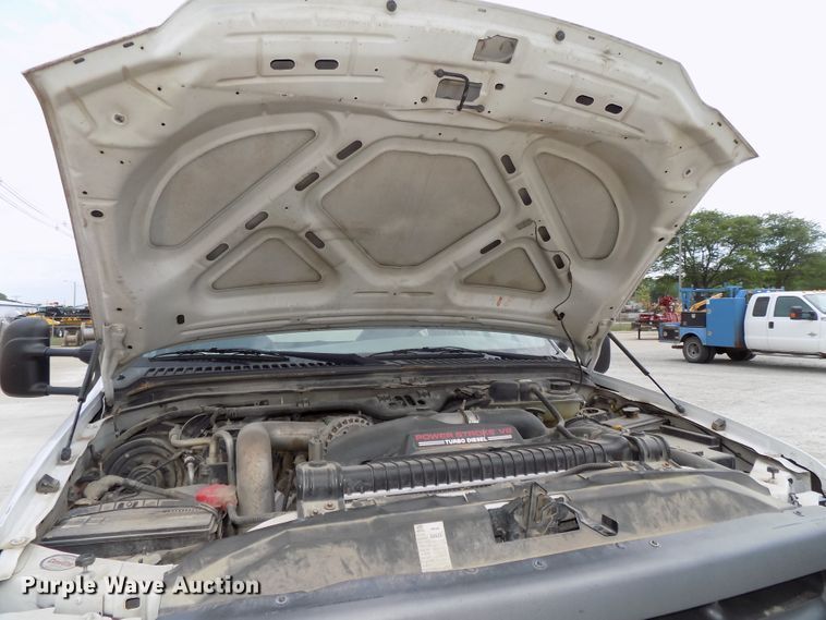 image for item DG2641 2004 Ford F550 Super Duty XL  dump truck