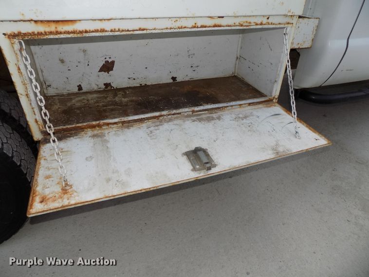 image for item DG2641 2004 Ford F550 Super Duty XL  dump truck