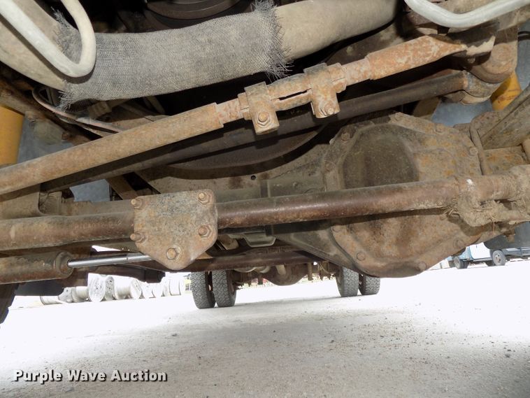 image for item DG2641 2004 Ford F550 Super Duty XL  dump truck