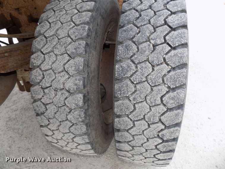 image for item DG2641 2004 Ford F550 Super Duty XL  dump truck