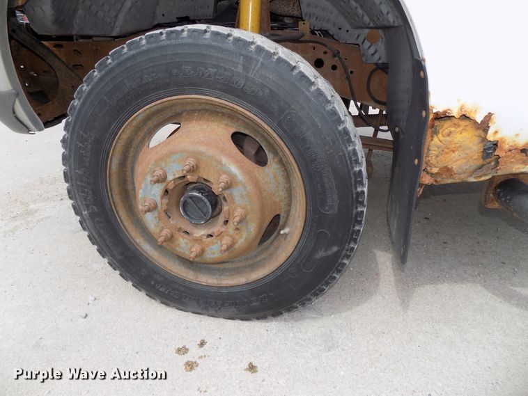 image for item DG2641 2004 Ford F550 Super Duty XL  dump truck