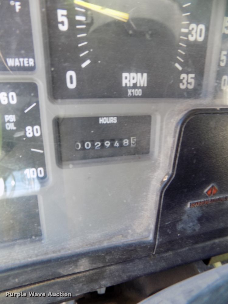 image for item DG2644 1993 International 4700  dump truck