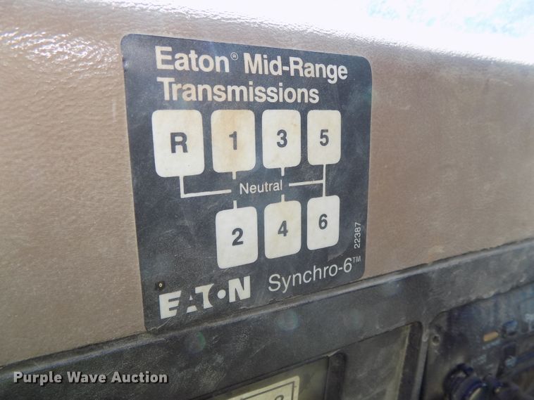 image for item DG2644 1993 International 4700  dump truck