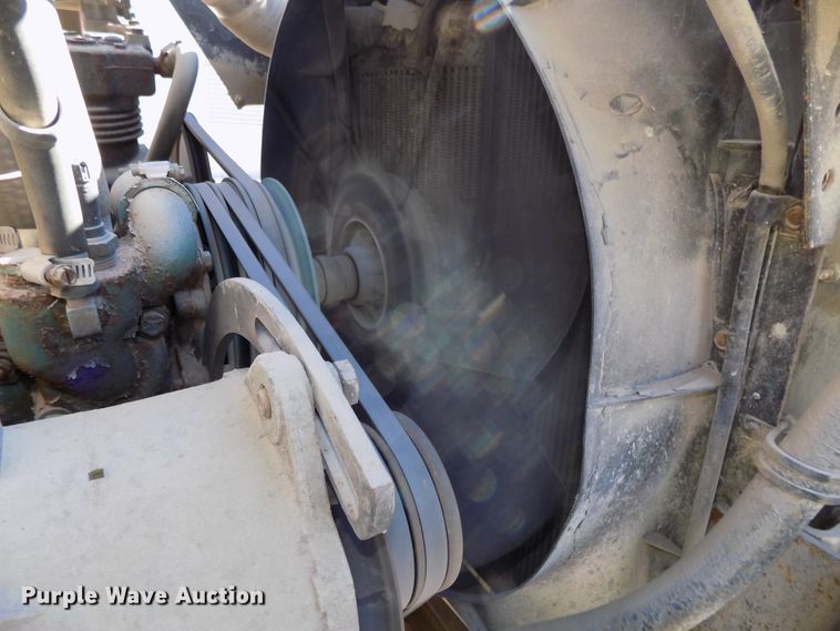 image for item DG2644 1993 International 4700  dump truck