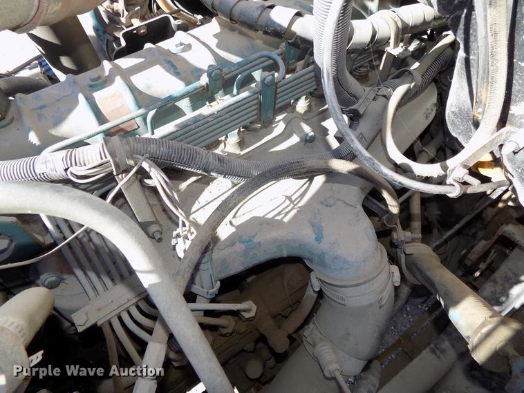 image for item DG2644 1993 International 4700  dump truck