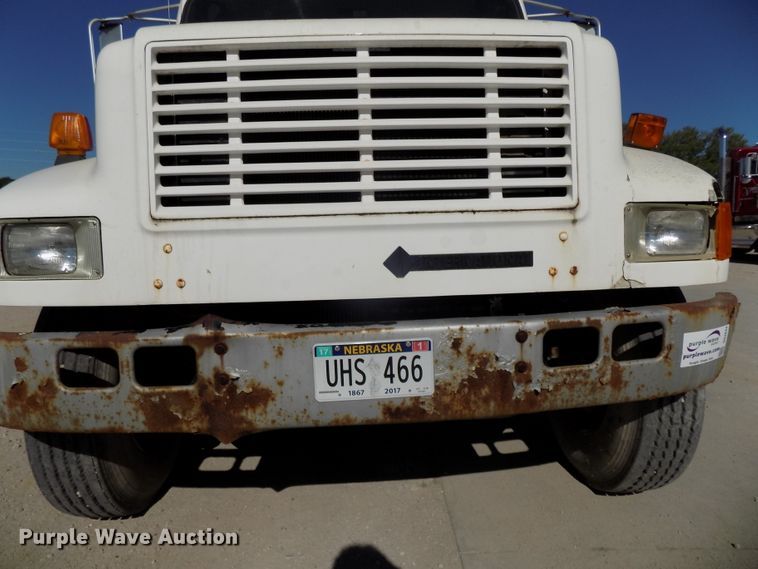 image for item DG2644 1993 International 4700  dump truck