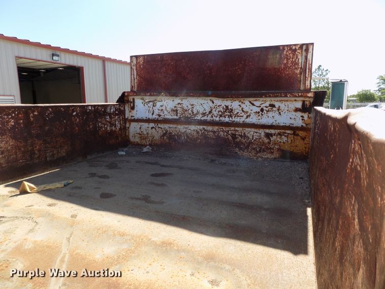 image for item DG2644 1993 International 4700  dump truck